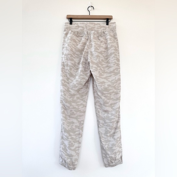 Athleta Cabo Neutral Tide Linen Camo Jogger Pants (Tall Size) - Picture 10 of 13